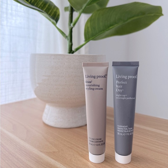 2/$20 travel minis - Living Proof Frizz Styling Cream & Overnight Protector - Picture 1 of 1